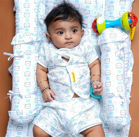 Buy Organic Cotton Muslin Jablas and Nappy for Newborns – Page 2 – Born ...