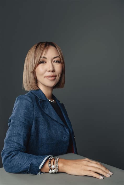 Как женщины строят успешную карьеру в Алматы