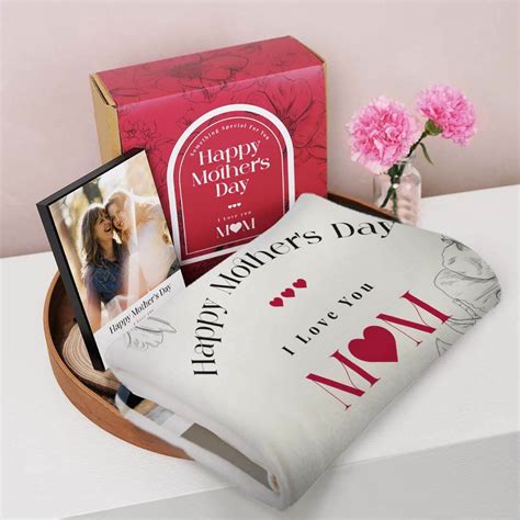 Mother’s Day Gifts | Best Personalised Gifts for Mom 2023
