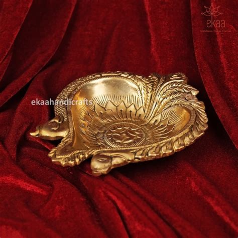 Brass Oil Diya with Flower Design for Pooja – Ekaa Handicrafts