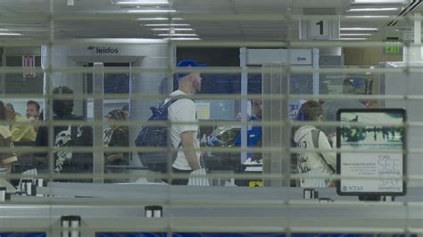 Flight delays among the many government shutdown disruptions | 12news.com