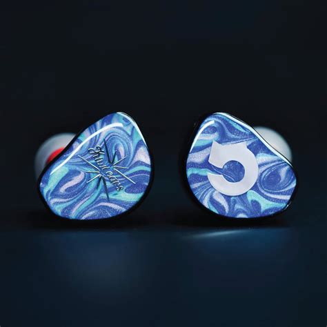 Headphone Zone X Kiwi Ears Cadenza IEMs with 1 Dynamic Driver