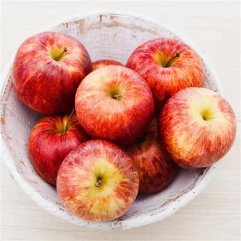 Best winter season fruits to boost your immunity