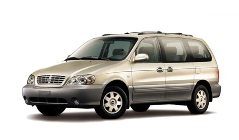 Kia Carnival Minivan / MPV 2002 - 2006 reviews, technical data, prices