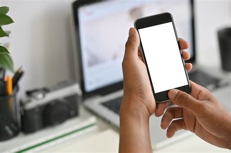 Mobile Phone On Desk 的图像结果