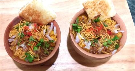 Keya Mandal দ্বারা ঘুগনি পাউরুটি (Ghugni Pauruti Recipe In Bengali ...