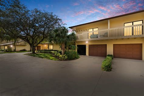 2997 Bent Pine Dr, Fort Pierce, FL 34951 - MLS R10848257 - Coldwell Banker