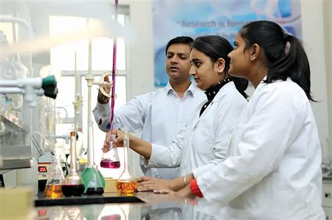 School Of Engineering Technology | MRIIRS