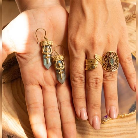 Best Jewellery Store in Bandra West, Elegant Brass Jewellery Sets ...