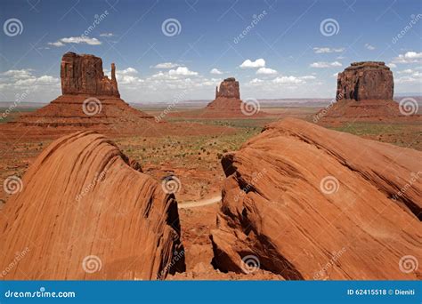 Monument Valley with West Mitten Butte, East Mitten Butte and Merrick ...