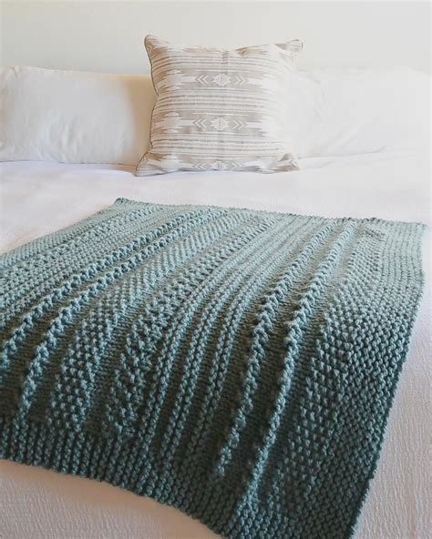 34 Soft And Cozy Blanket Knitting Patterns • Made From Yarn
