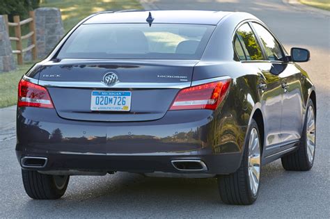 2016 Buick LaCrosse VINs, Configurations, MSRP & Specs - AutoDetective