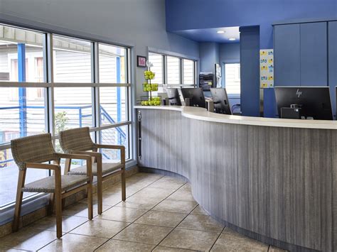 Crescent City Vet — Curtis Herring Interior Design