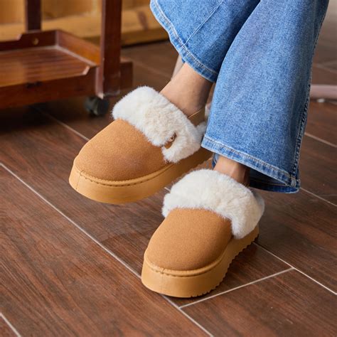 Fluff Tan Slider – The CAI Store