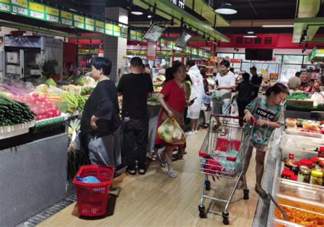 郑州市119家农贸市场正常营业，各大商超集市供货充足、物价平稳_腾讯新闻