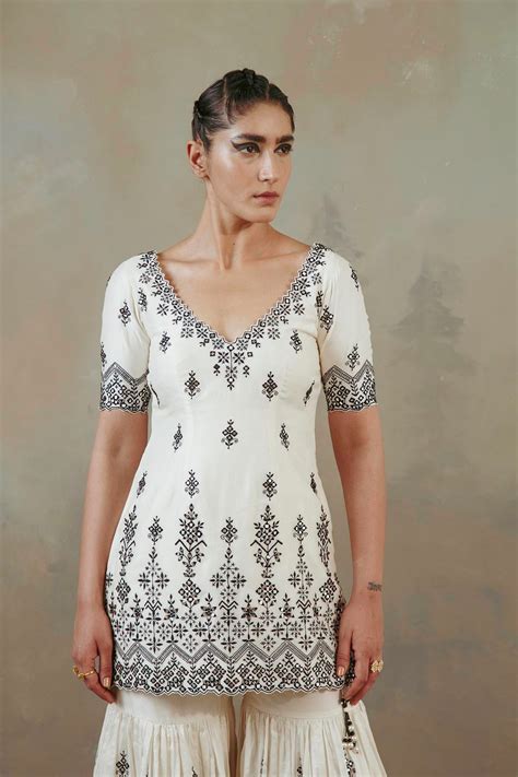 Ivory Abstract Mirror Gharara Set – Sureena Chowdhri