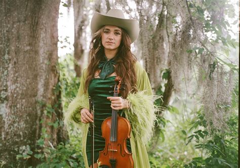 Sierra Ferrell - Shoot For The Moon Tour - The Ark