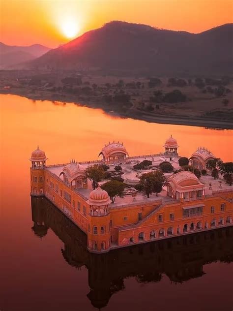 Jal mahal jaipur rajasthan: पानी के बीचों-बीच तैरता रहस्यमयी महल ...
