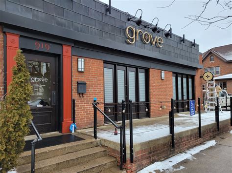 Authentic American Cuisine | grove restaurant | Grand Rapids, MI