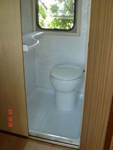 bagno roulotte roulotte con bagno e doccia bagno roulotte roulotte con bagno e doccia