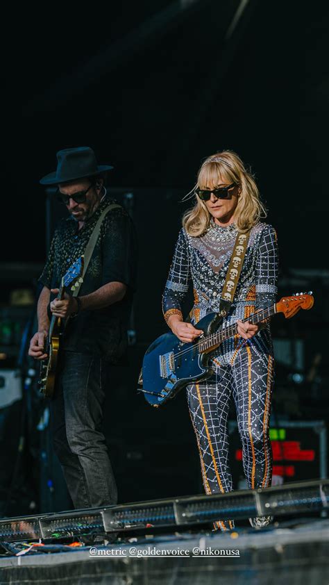 James & Emily at Just Like Heaven Festival 2024 : r/metricband