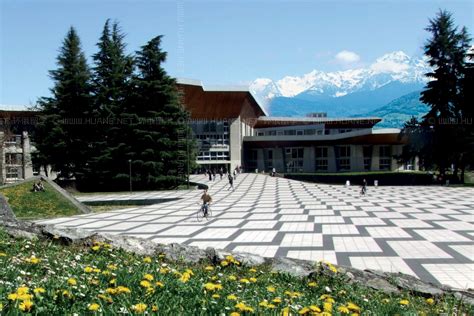 格勒诺布尔阿尔卑斯大学 - 录取条件,专业,排名,学费「环俄留学」