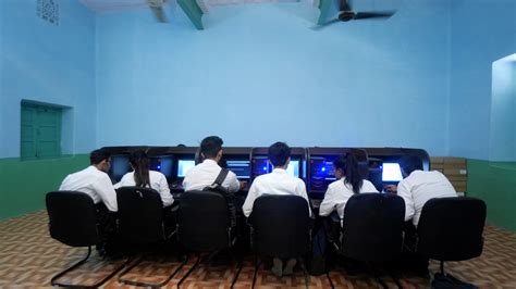 COMPUTER LAB/E-LIBRARY - BM Law College