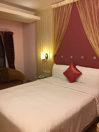 OCEAN BREEZE INN - KENTING (Hengchun) - B&B Reviews, Photos, Rate ...