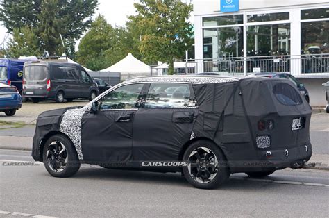 Kia Sorento Facelift tiếp tục bị bắt gặp trên đường chạy thử, hứa hẹn nhiều nâng cấp