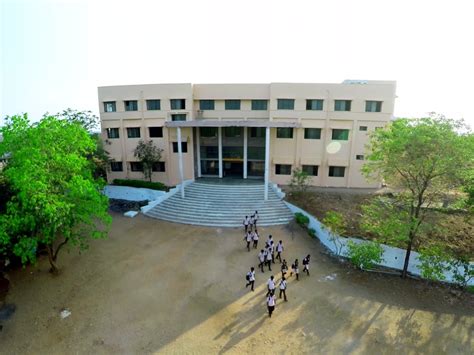 Sree Narayana Guru Polytechnic College