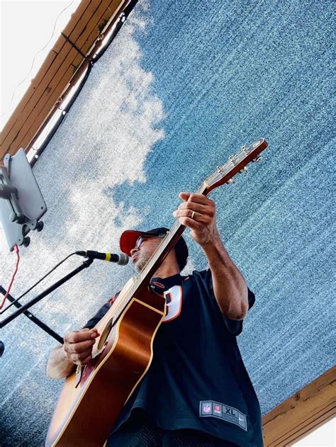 Chris Lee Acoustic at Liberty Farm Mkt, Fri. April 12, Liberty Farm ...