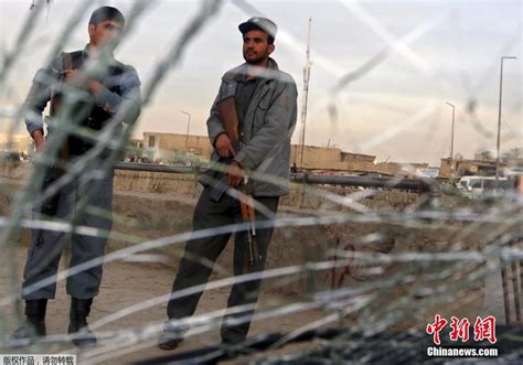 阿富汗首都遭自杀式爆炸袭击 致7死30伤[2]- 中国日报网
