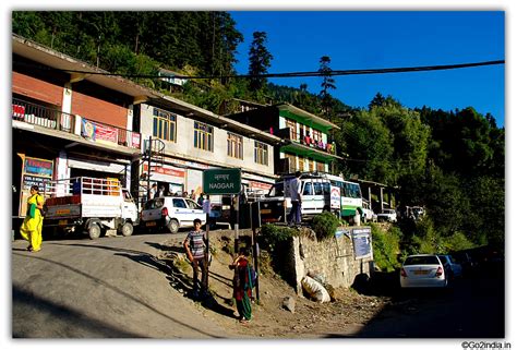 go2india.in : Naggar town market area near Manali