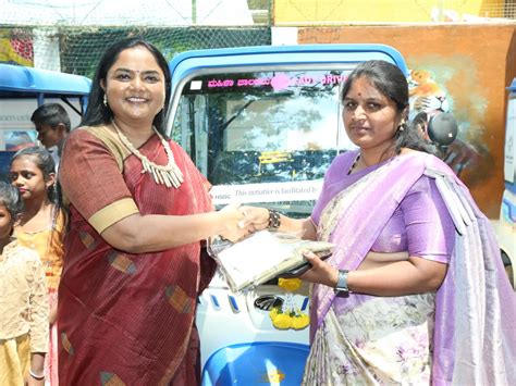 HSBC India, Concern India Empower Women with Autorickshaw Training