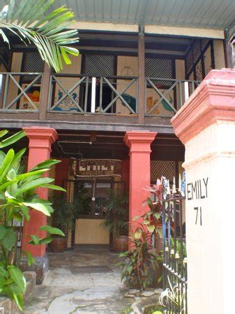 EMILY TRAVELLERS' HOME (Melaka) - Guesthouse Reviews & Photos - Tripadvisor