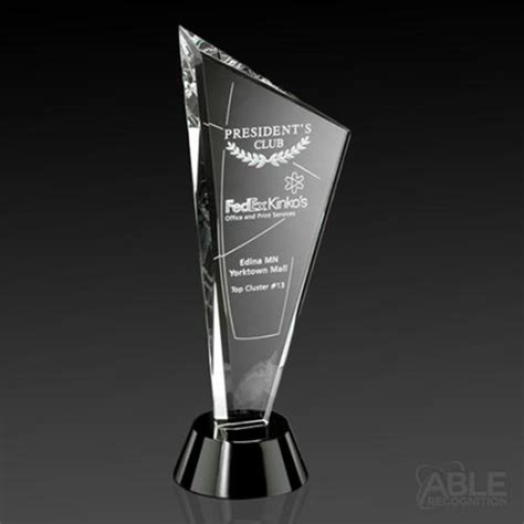 Crystal Awards | Invincible Award 6923