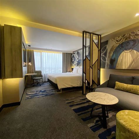 NOVOTEL SUITES YOGYAKARTA MALIOBORO - Hotel Reviews, Photos, Rate ...