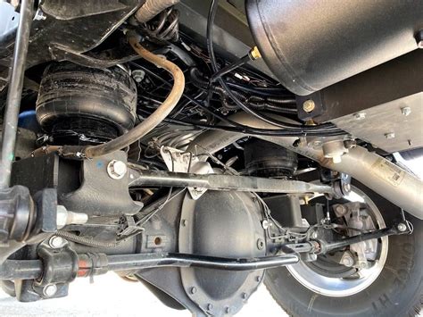 Installing Coil Spring Leveling Kit 2014 Ram 的图像结果