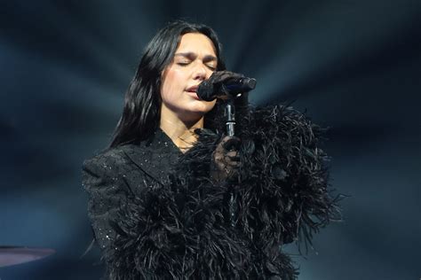 Dua Lipa: Best Covers in Spanish