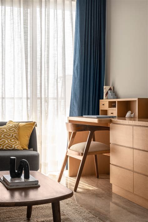 Noida home: A clutter-free 3BHK apartment that reflects its owner's ...
