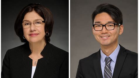 Business Person Headshot 的图像结果