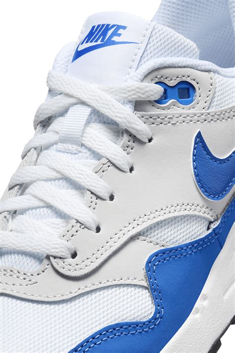 Older Kids' Air Max 1 'Royal Blue' (DZ3307-104) release date. Nike SNKRS