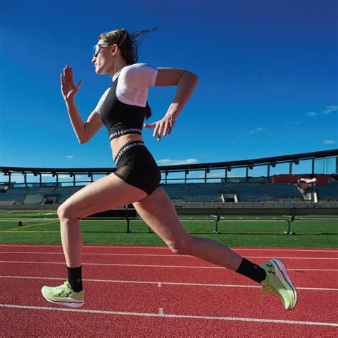 Under Armour Men's Sports Wear for Running, Training & More | Buy Now