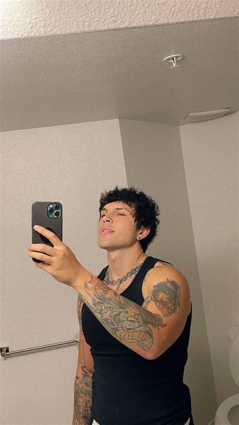 TW Pornstars - Trevor_wagner. Twitter. I use Twitter for pictures. 7:20 ...