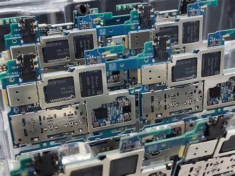 Government cuts import duty on mobile phone components to 10%