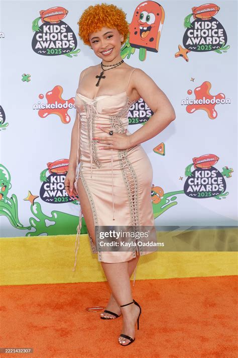 The best Ice Spice feet pictures 🤩