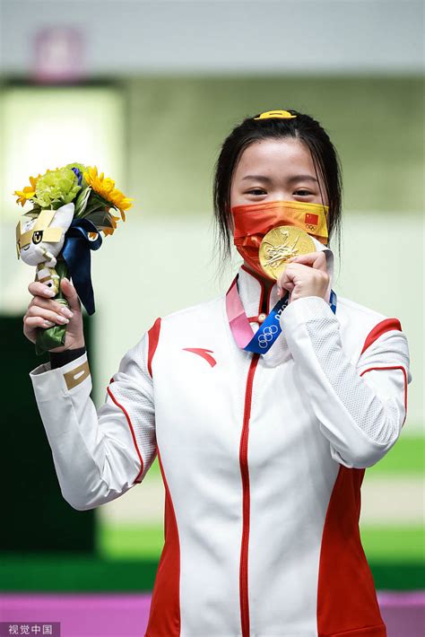 东京奥运会首金诞生中国清华大学学生杨倩10米气步枪夺冠 - 图说世界 - 龙腾网