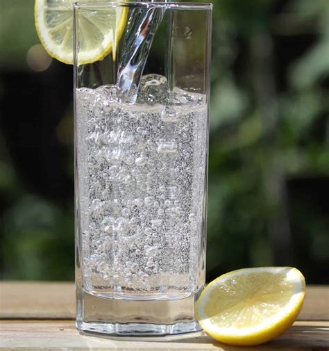 Club Soda Vs Seltzer Water For Cleaning at Mae Burley blog