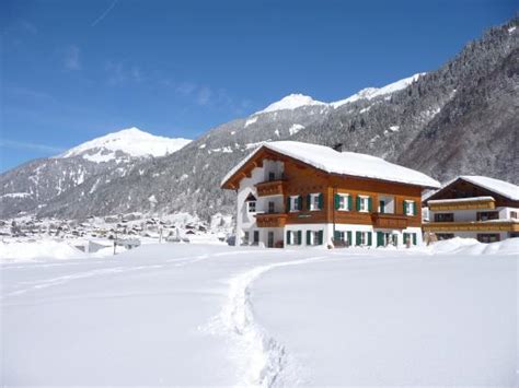 FERIENWOHNUNG BRUGGER (Gortipohl) - Guesthouse Reviews, Photos, Rate ...