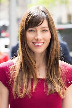 Hairstyles For Oval Faces by Best Hairstyles For Oval Faces 10 Flattering Haircuts Hairstyles For Oval Faces